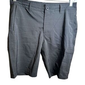 NWT O’Neill Men’s Black Cross Over Hybrid 10” Shorts  - Size 32